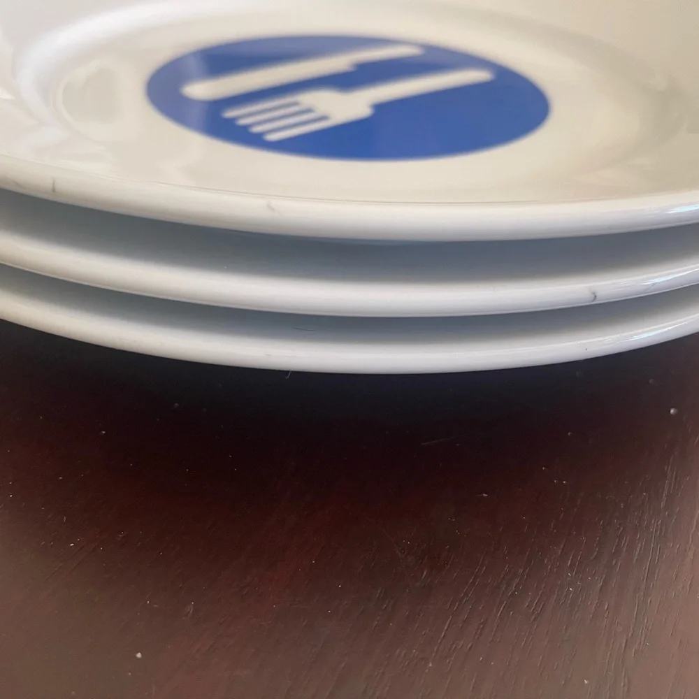 Crate&Barrel White and Blue Dinner Plates (3)